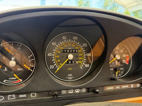 Used 1987 Mercedes-Benz 560 SL image 18