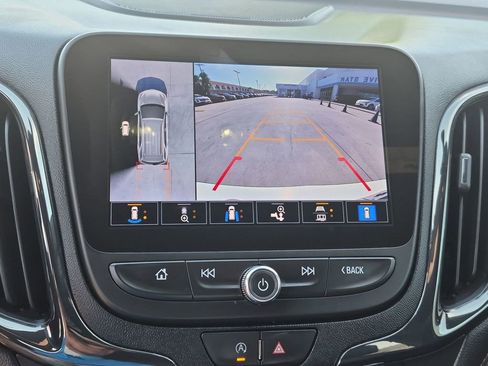 Used 2023 Chevrolet Equinox RS w/ RS Leather Package FWD image 17