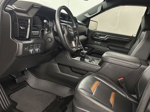 Used 2023 GMC Sierra 1500 AT4 w/ Technology Package image 10