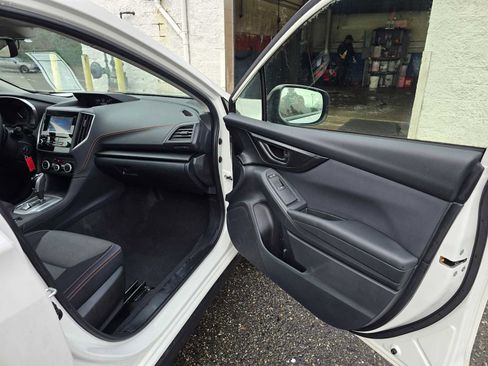 Used 2021 Subaru Crosstrek 2.0i Premium w/ Popular Package #5 image 10