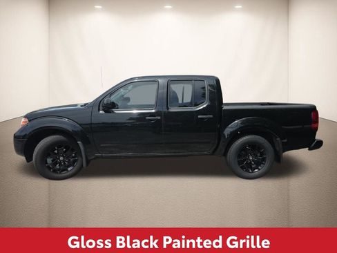 Used 2020 Nissan Frontier SV w/ Midnight Edition Floor Mats RWD image 11