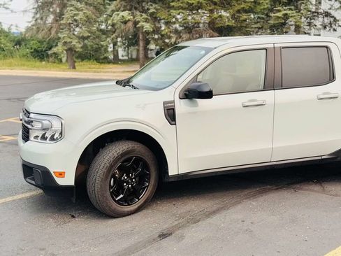 Used 2024 Ford Maverick Lariat w/ FX4 Off-Road Package AWD/4WD image 15
