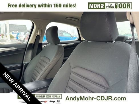 Used 2019 Ford Fusion SE image 11