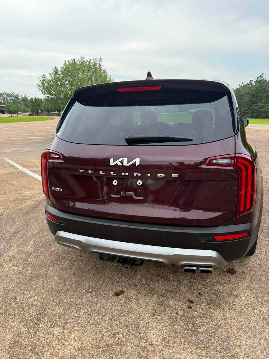 Used 2022 Kia Telluride EX w/ EX Premium Package AWD/4WD image 8