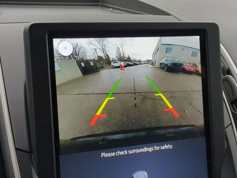 Used 2023 Ford Edge SEL image 30