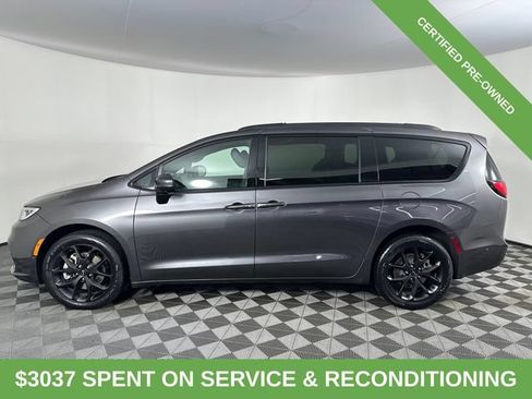 Certified 2023 Chrysler Pacifica Touring-L w/ S Appearance Package AWD/4WD image 10