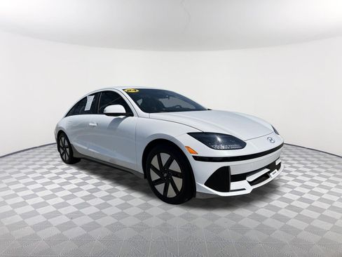 Used 2024 Hyundai Ioniq 6 SE RWD image 4