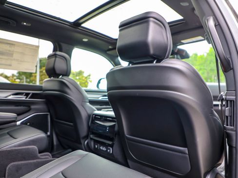 New 2026 Jeep Grand Wagoneer 2WD image 11