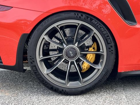 Used 2016 Porsche 911 GT3 RS image 32