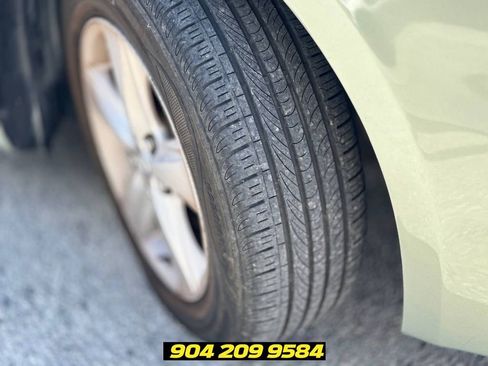 Used 2007 Toyota Sienna CE FWD image 3