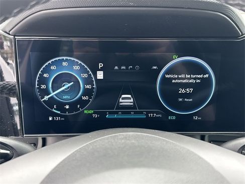 New 2025 Hyundai Elantra Limited image 19