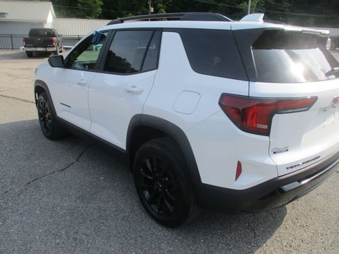 Used 2025 GMC Terrain Elevation w/ Black Edition AWD/4WD image 6