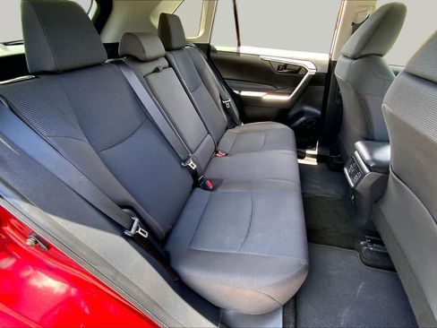 Certified 2025 Toyota RAV4 LE FWD image 19