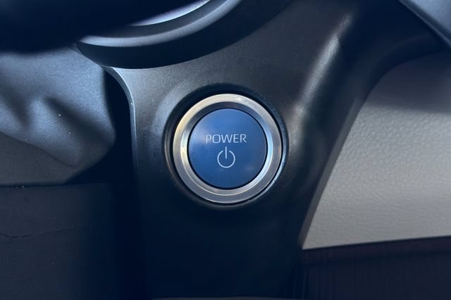 Used 2024 Toyota Sienna XLE FWD image 27