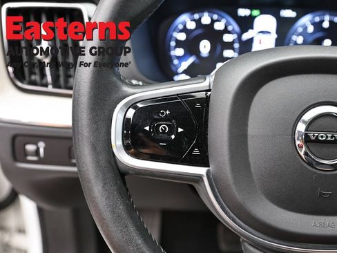 Used 2021 Volvo XC60 T5 Inscription AWD/4WD image 15