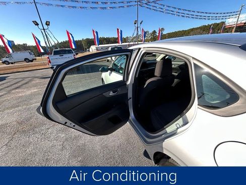 Used 2019 Kia Forte LXS image 15