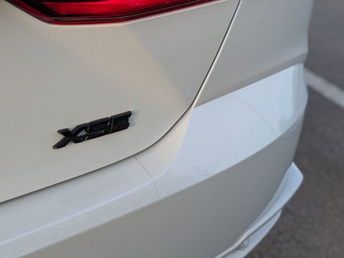 Used 2025 Toyota Camry XSE FWD image 32