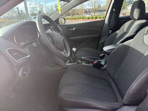 Used 2016 Dodge Dart SE w/ Convenience Group image 11