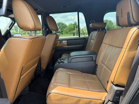 Used 2011 Lincoln Navigator 4WD w/ 101A Rapid Spec Order Code image 18