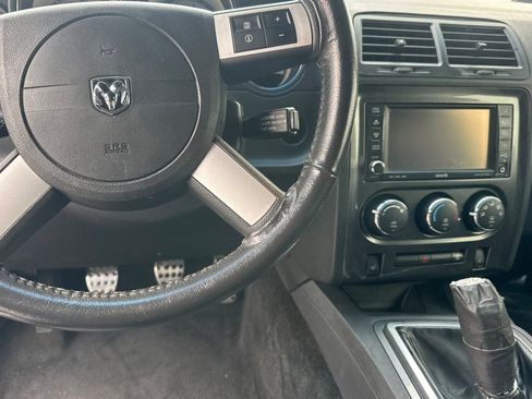 Used 2009 Dodge Challenger R/T image 26