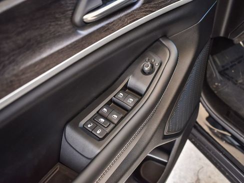 New 2026 Jeep Grand Cherokee Altitude image 18