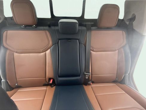 Used 2022 Ford Maverick Lariat w/ Lariat Luxury Package image 18