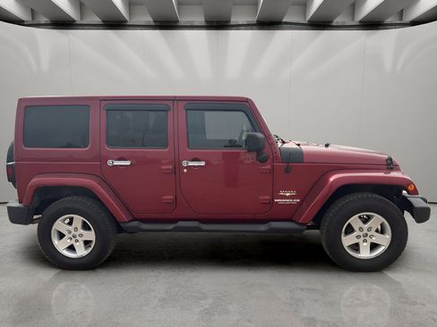 Used 2012 Jeep Wrangler Unlimited Sahara w/ Dual Top Group image 4