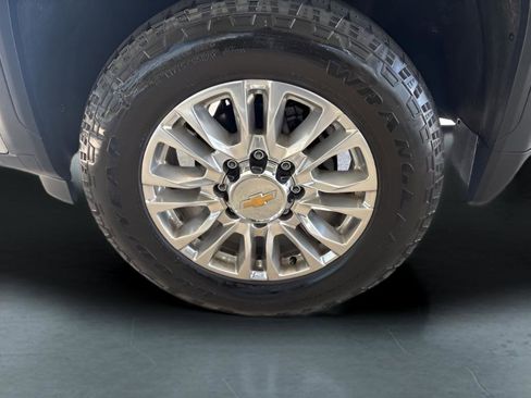 Used 2024 GMC Sierra 2500 Pro w/ Convenience Package image 7