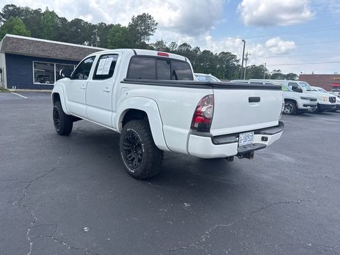 Used 2014 Toyota Tacoma 4x4 Double Cab w/ TRD Sport Package image 3