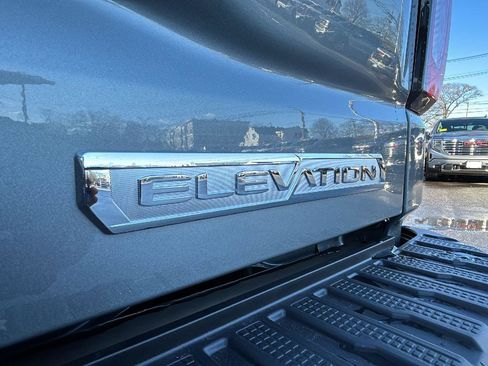 New 2026 GMC Sierra 1500 Elevation w/ Elevation Premium Package image 9