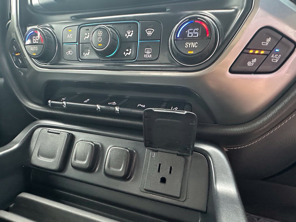 Used 2015 Chevrolet Silverado 1500 LTZ w/ Texas Edition, 1LZ Trim RWD image 18