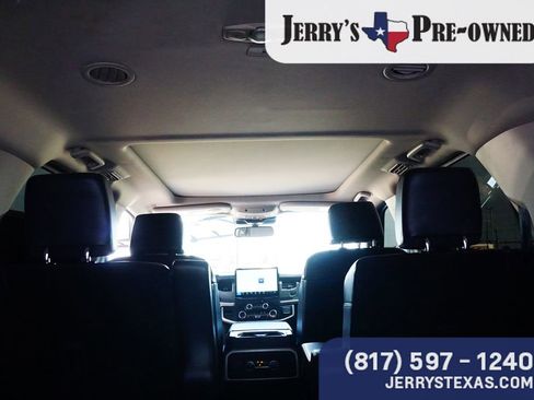 Used 2023 Ford Expedition XLT RWD image 24