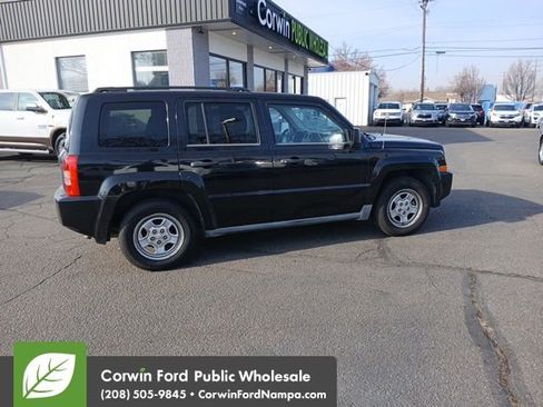 Used 2010 Jeep Patriot Sport image 7