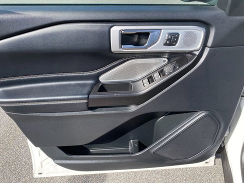 Used 2020 Ford Explorer ST w/ ST Street Pack image 11