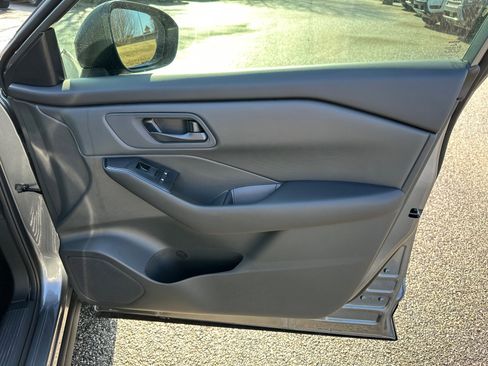 New 2026 Nissan Rogue S image 14