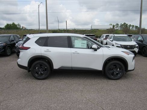New 2026 Nissan Rogue SV FWD image 2