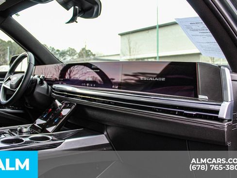 Used 2025 Cadillac Escalade Sport w/ LPO, ONYX Package image 23