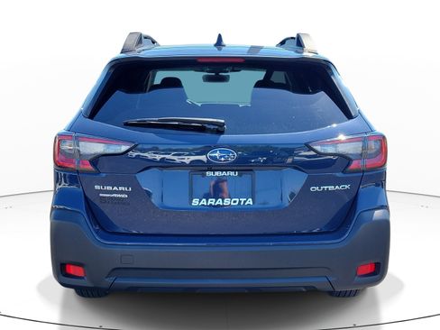 Used 2025 Subaru Outback Premium image 5
