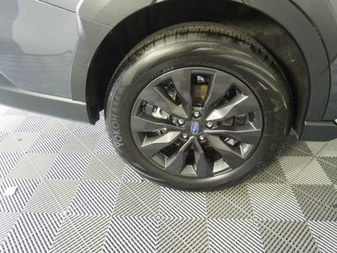 Certified 2025 Subaru Outback Onyx Edition AWD/4WD image 8