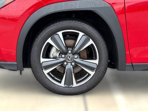 Certified 2025 Lexus UX 300h FWD w/ Accessory Package (Z2) image 13
