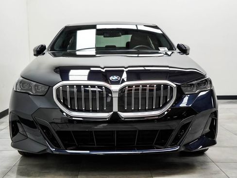 Used 2026 BMW 550e xDrive AWD/4WD image 6