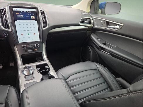 Certified 2024 Ford Edge SEL w/ Convenience Package AWD/4WD image 12