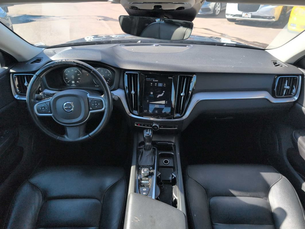 Used 2020 Volvo S60 T6 Momentum AWD/4WD image 10