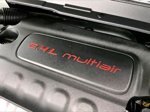 Used 2019 Jeep Compass Limited image 32