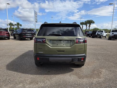 New 2026 Jeep Cherokee Laredo AWD/4WD image 6