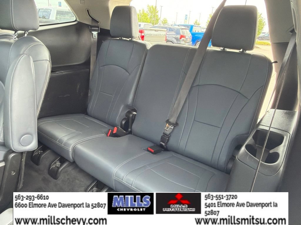 Used 2019 Buick Enclave Essence AWD/4WD image 25