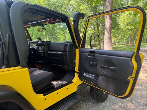 Used 2003 Jeep Wrangler X AWD/4WD image 53