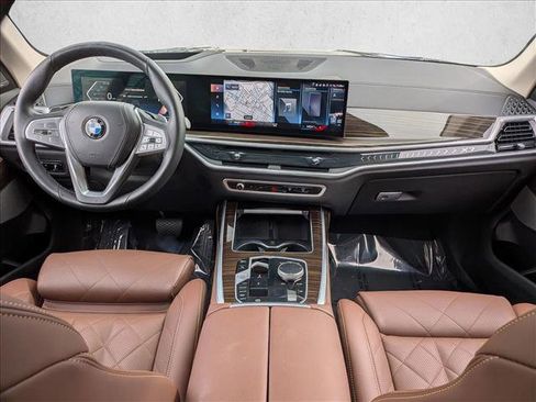 Certified 2023 BMW X7 xDrive40i w/ Premium Package image 20