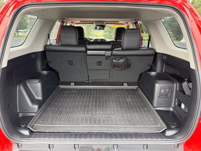 Certified 2024 Toyota 4Runner TRD Off-Road Premium w/ Off Road Premium Plus Package AWD/4WD image 17