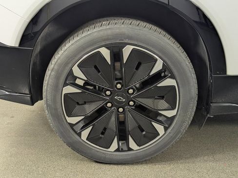 Used 2024 Chevrolet Blazer EV RS image 12